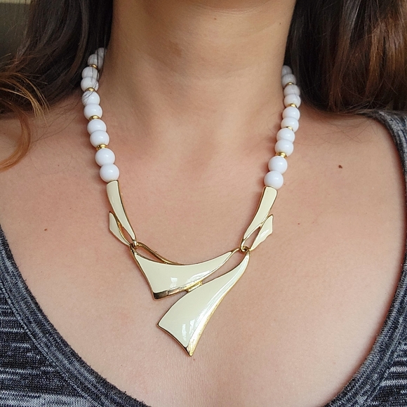 Vintage 10K GP Beaded White / Cream Colored Statement Necklace - Picture 6 of 12